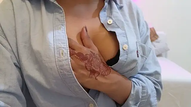 MISS MYRA online show from 12, 2, 2026