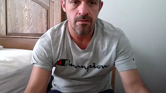 Troyt87 online show from 21, 10, 2025