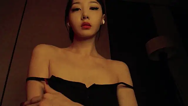 Fudzik0 online show from 6, 4, 2026