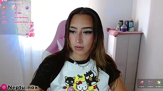 Snapshot of neptu_noxx chatting on 21, 2, 2025 neptu noxx online show from 21, 2, 2025