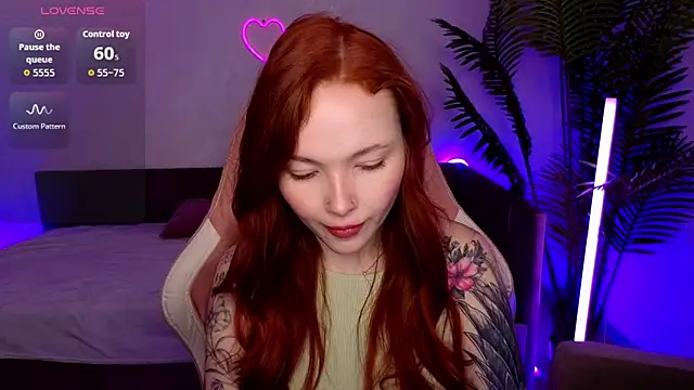 Maya Light online show from 18, 2, 2026