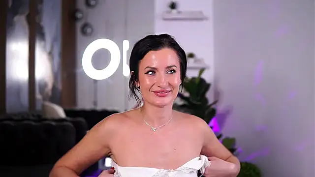 Flirtyy eve online show from 5, 3, 2025