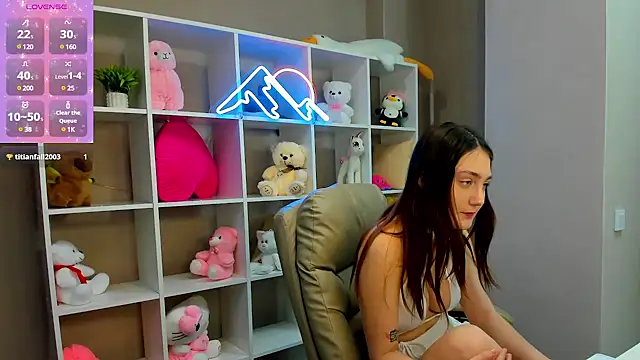 Snapshot of Alisa_Suun chatting on 6, 3, 2025 Alisa Suun online show from 6, 3, 2025