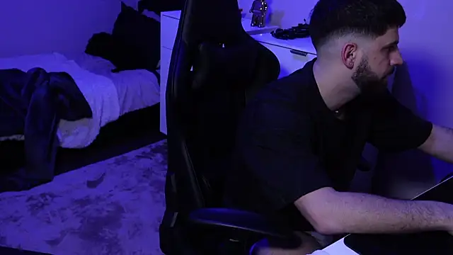 Snapshot of lucas_kazimm chatting on 21, 2, 2025 lucas kazimm online show from 21, 2, 2025