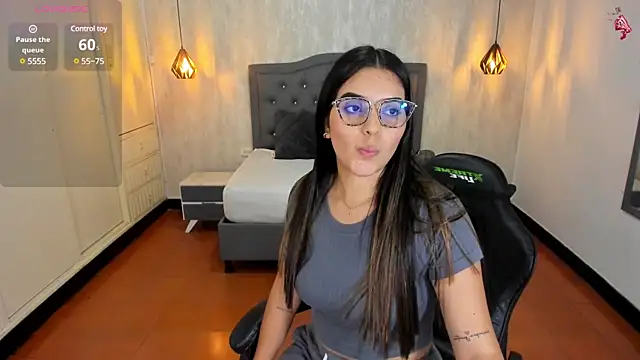 Hadley  online show from 25, 2, 2025