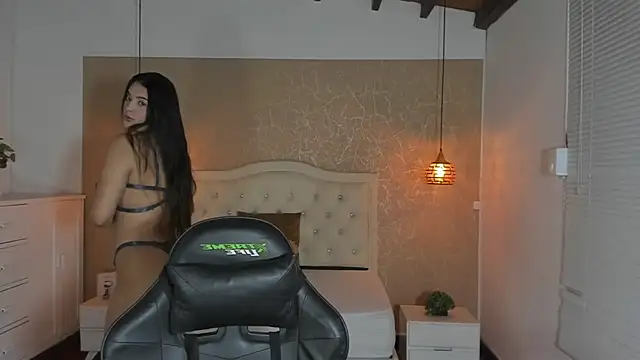 Hadley  online show from 21, 10, 2025