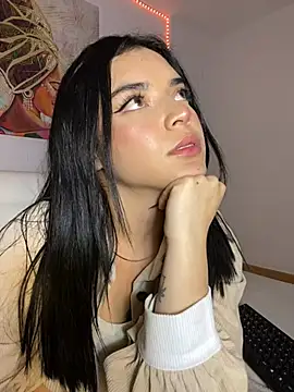 eileensophi online show from 11, 3, 2025