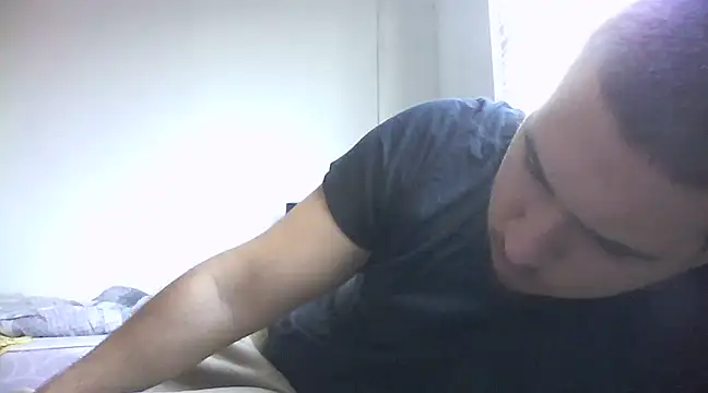 Drag Queen online show from 11, 2, 2025