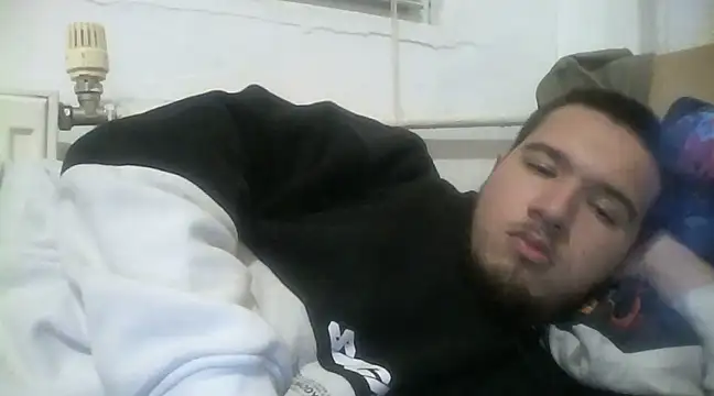 Drag Queen online show from 18, 3, 2025