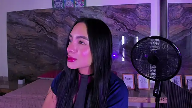 Estefy gomez09 online show from 3, 7, 2026