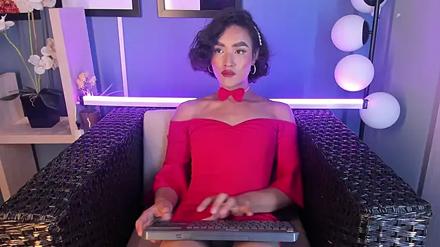 Snapshot of AliDiaz_ chatting on 3, 2, 2025 AliDiaz online show from 3, 2, 2025