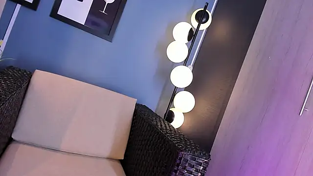 Snapshot of AliDiaz_ chatting on 17, 2, 2025 AliDiaz online show from 17, 2, 2025