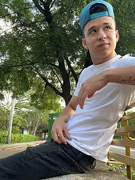 arevalo1124 online show from 5, 11, 2025