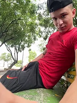 arevalo1124 online show from 16, 11, 2025