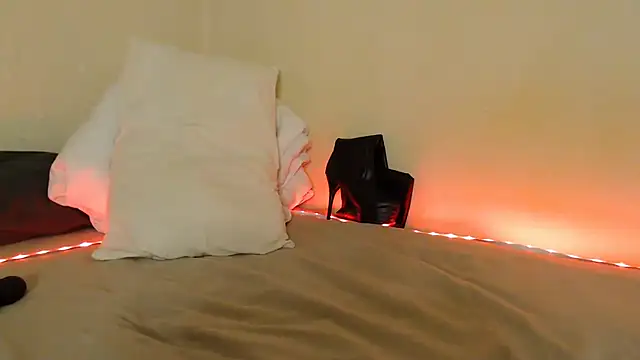 AliceFeet online show from 12, 7, 2026