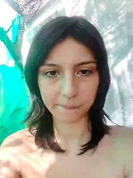 Maiden-Hot online show from 3, 2, 2025