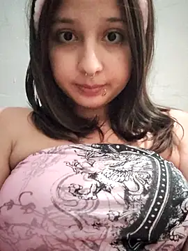 Snapshot of Maiden-Hot chatting on 25, 6, 2026 Maiden-Hot online show from 25, 6, 2026