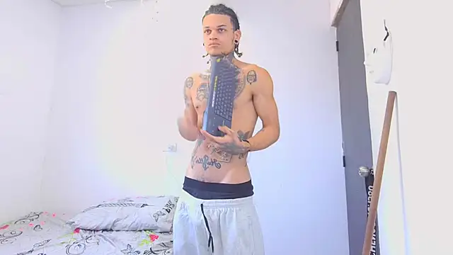 hot man05 online show from 10, 2, 2026