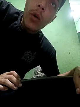 Snapshot of JapeDoBryan chatting on 3, 3, 2025 JapeDoBryan online show from 3, 3, 2025