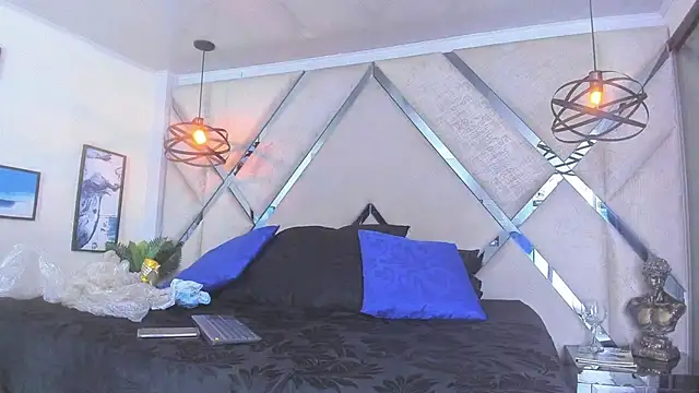 Thomas May4rs online show from 25, 2, 2025