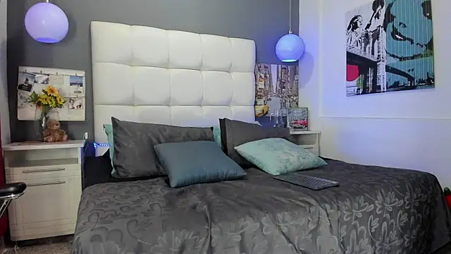 Thomas May4rs online show from 27, 2, 2025