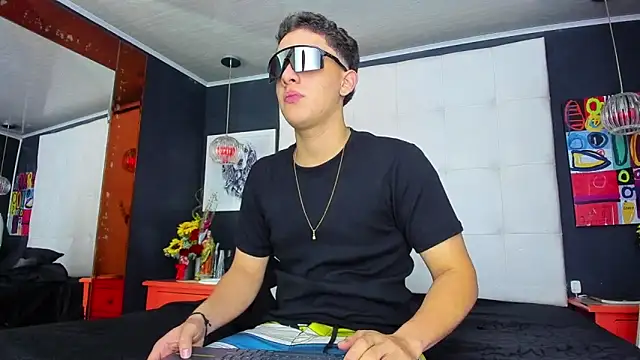 Thomas May4rs online show from 12, 3, 2025