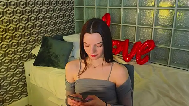 Snapshot of CaseyCraig chatting on 13, 2, 2025 CaseyCraig online show from 13, 2, 2025
