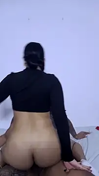 Spaincouple online show from 7, 2, 2025