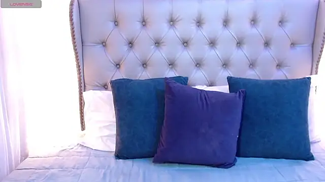Snapshot of Liiamthompson chatting on 1, 6, 2026 Liiamthompson online show from 1, 6, 2026