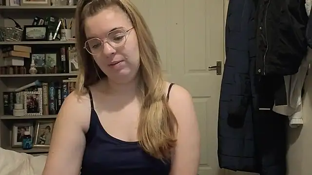 Demi WelshX online show from 14, 11, 2025