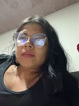 viccky vick online show from 4, 3, 2025