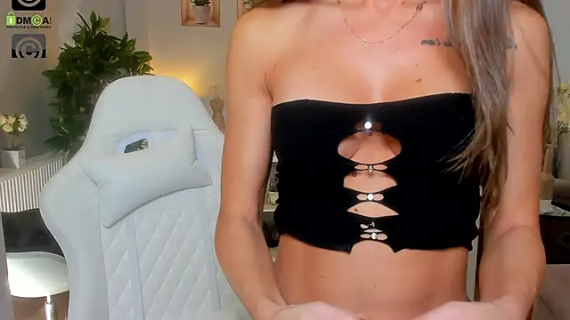 Anya-Ray online show from 6, 11, 2025