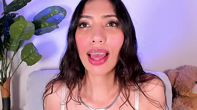 Miss veronicaa2 online show from 23, 4, 2026