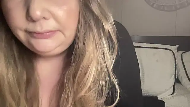 BustyHayleyUk online show from 8, 2, 2025