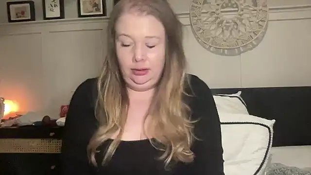 BustyHayleyUk online show from 14, 2, 2025