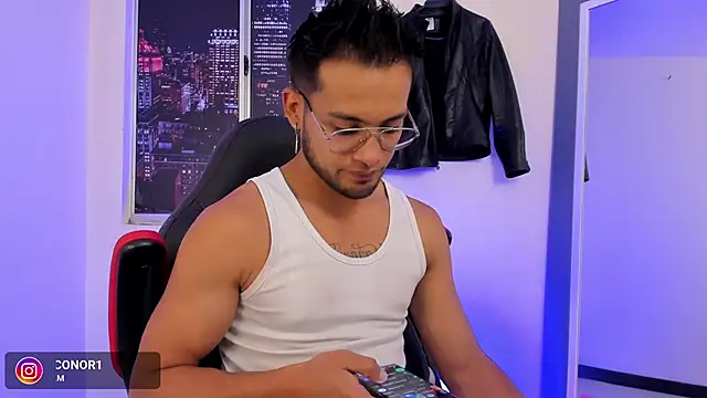 Max Conor1 online show from 29, 1, 2025