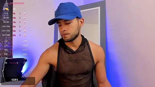 Max Conor1 online show from 13, 2, 2025