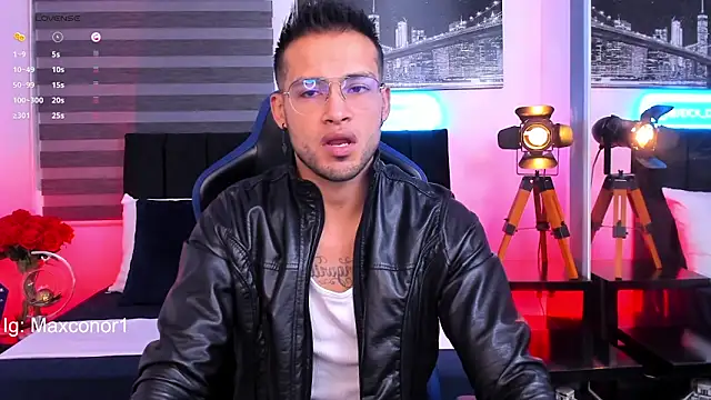 Max Conor1 online show from 17, 3, 2025