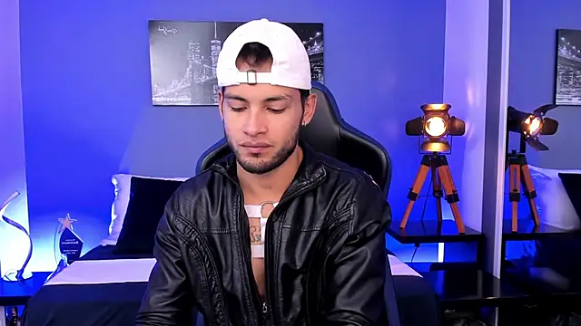 Max Conor1 online show from 12, 9, 2025