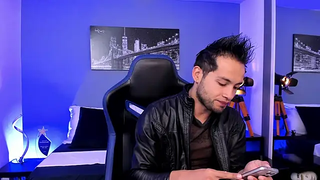 Max Conor1 online show from 18, 9, 2025