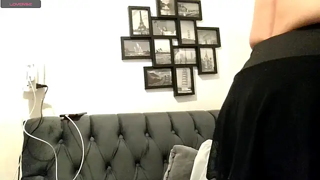 Snapshot of MirandaLatinaLovely chatting on 31, 10, 2025 MirandaLatinaLovely online show from 31, 10, 2025