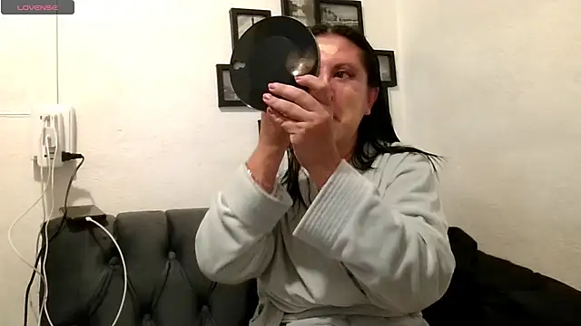 Snapshot of MirandaLatinaLovely chatting on 8, 11, 2025 MirandaLatinaLovely online show from 8, 11, 2025