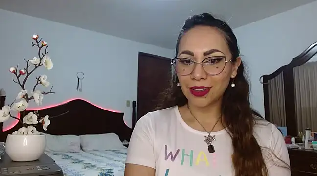 AloLovely  online show from 11, 2, 2025