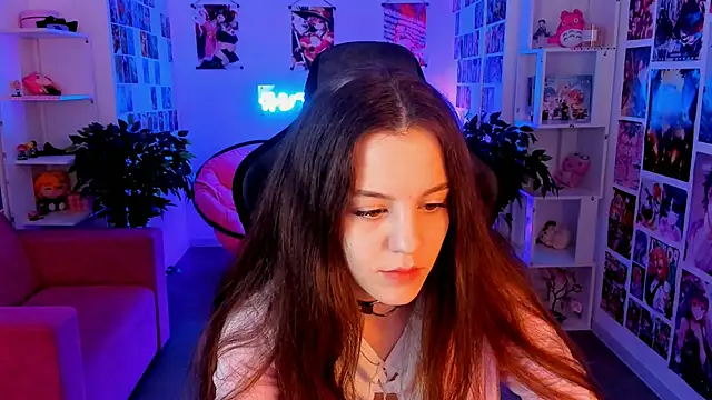 MilaStoyne online show from 6, 3, 2025