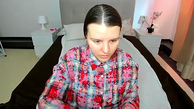 Jenny Jimmy online show from 28, 4, 2026