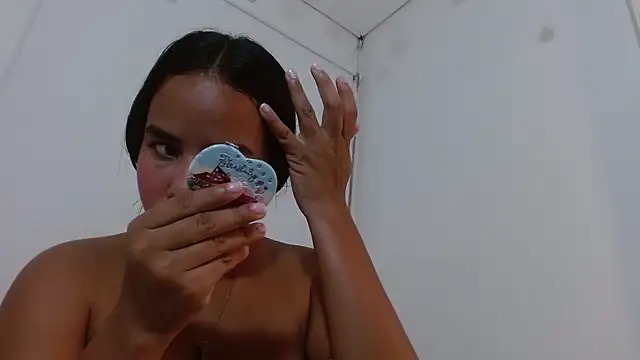 Roxy Stonee online show from 13, 11, 2025