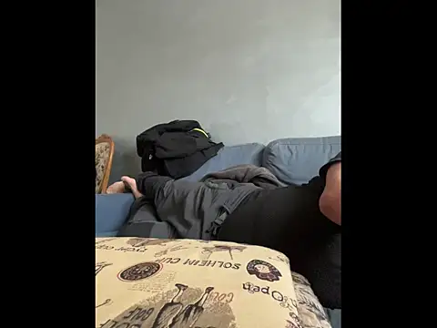 Snapshot of fuocovivo4 chatting on 6, 1, 2026 fuocovivo4 online show from 6, 1, 2026