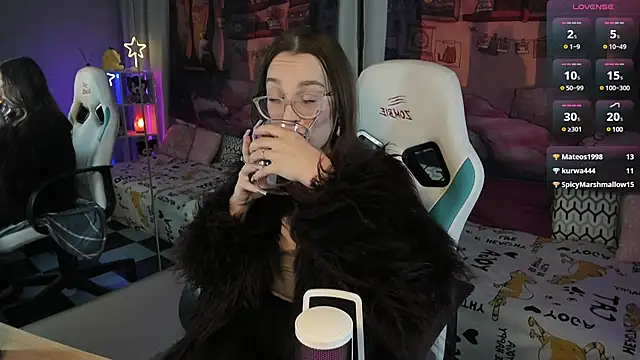 kaisajenner online show from 19, 2, 2025