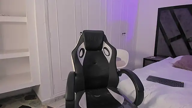 allicemackenzie online show from 24, 9, 2025