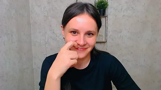 Snapshot of ValeriaHeart_ chatting on 10, 3, 2025 ValeriaHeart online show from 10, 3, 2025